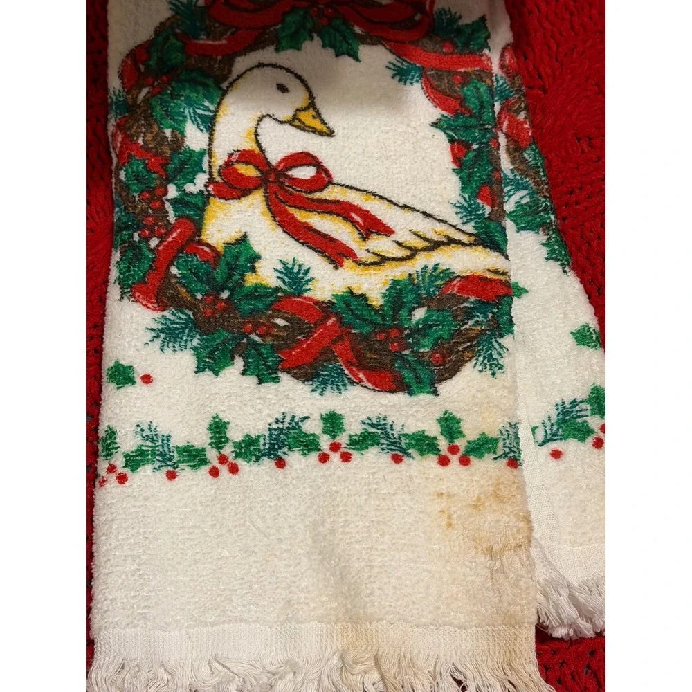 Vintage Holiday Traditions Christmas Goose 3 Pc Kitchen Towel Pot Holder Set